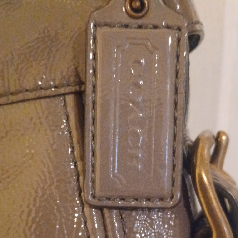 COACH EVER GREEN HOBO Patent Leather Shoulder Bag Zoe - Picture 3 of 14